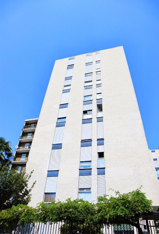 Appartamento Flat Milano Niguarda 4PAX-WIFI Esterno foto