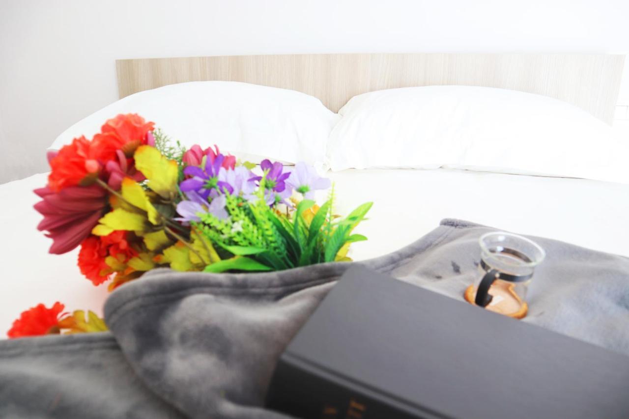 Appartamento Flat Milano Niguarda 4PAX-WIFI Esterno foto